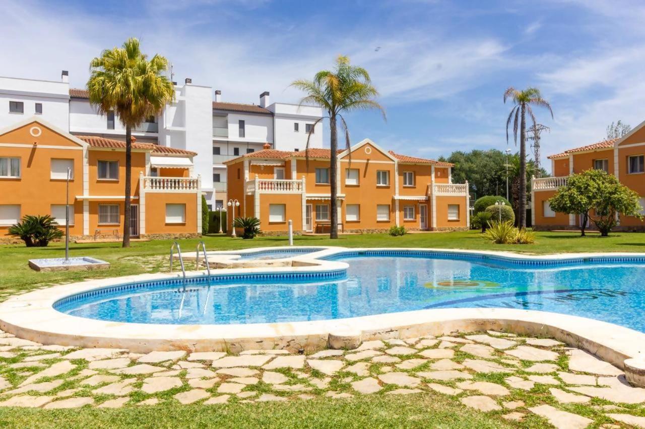 Nova A Un Paso Del Mar